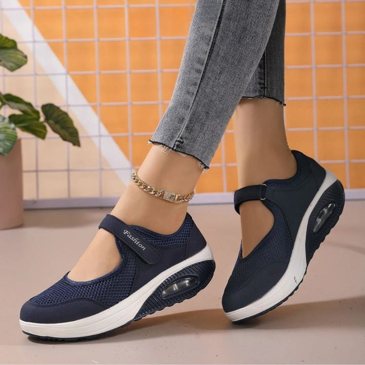 UV Noa™ | Versatile Non-Slip Shoes