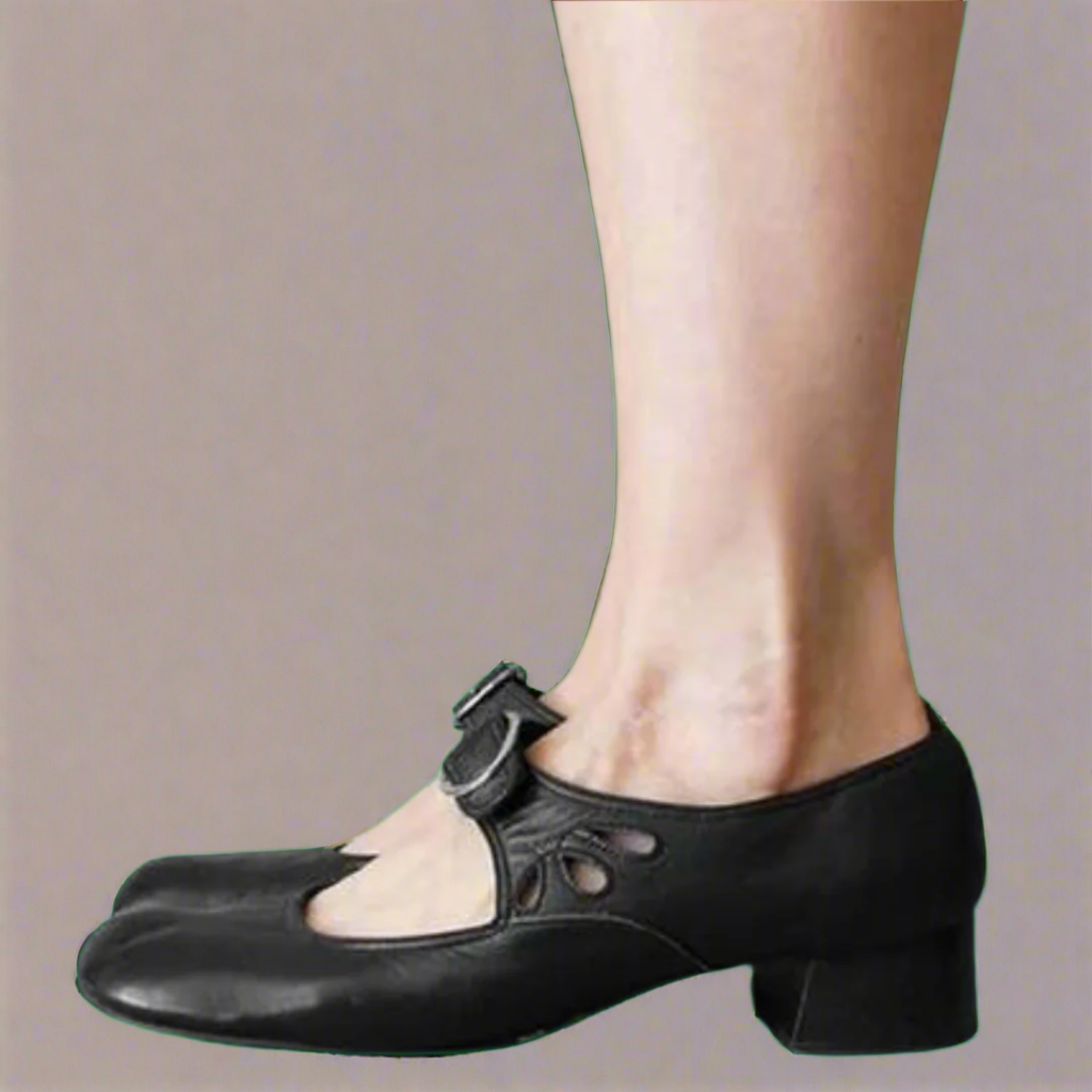 UV Viena™ – Cushioned Wedge Elegance