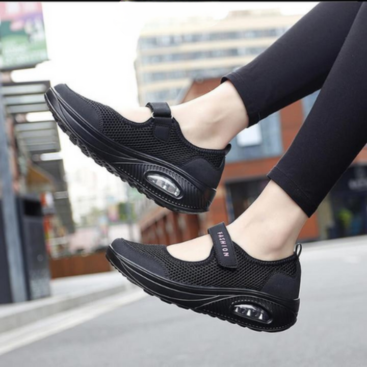 UV Noa™ | Versatile Non-Slip Shoes