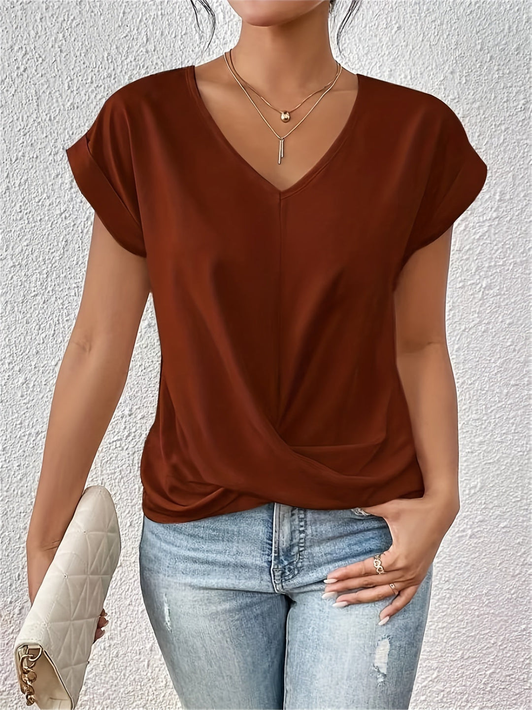 The Vivia™ | Soft Curve Tee