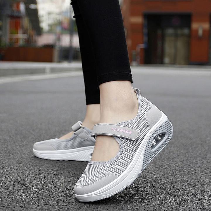 UV Noa™ | Versatile Non-Slip Shoes