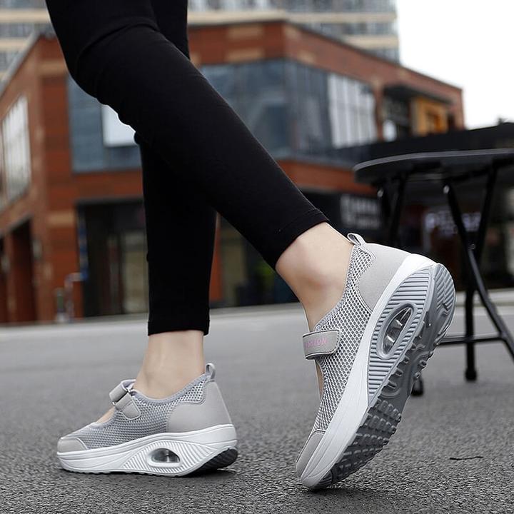 UV Noa™ | Versatile Non-Slip Shoes