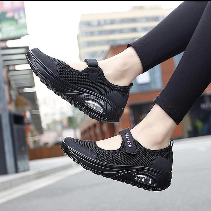 UV Noa™ | Versatile Non-Slip Shoes