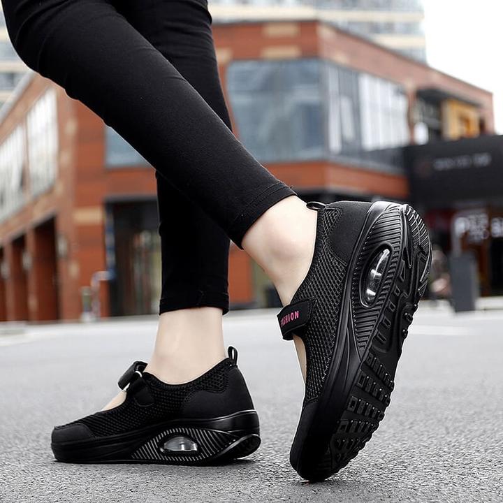 UV Noa™ | Versatile Non-Slip Shoes