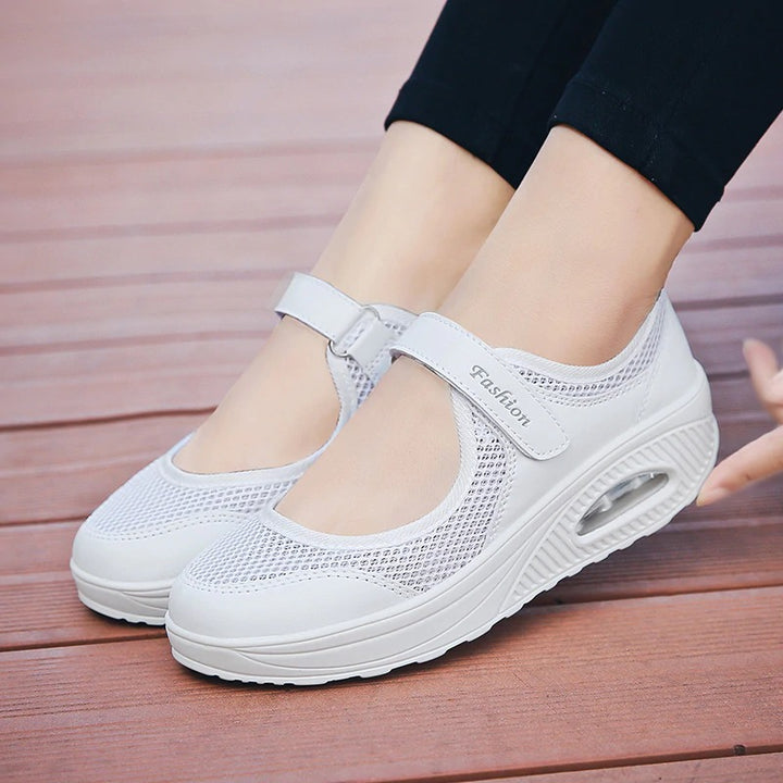 UV Noa™ | Versatile Non-Slip Shoes