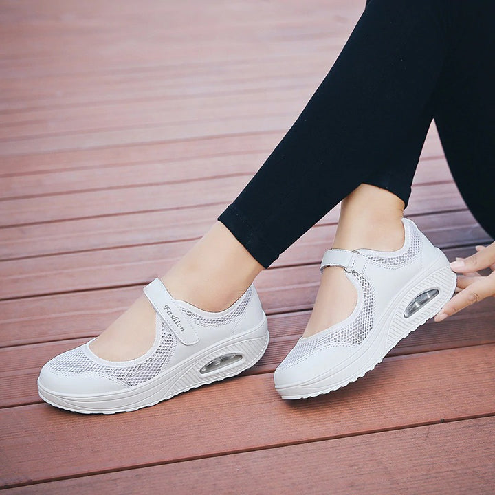 UV Noa™ | Versatile Non-Slip Shoes