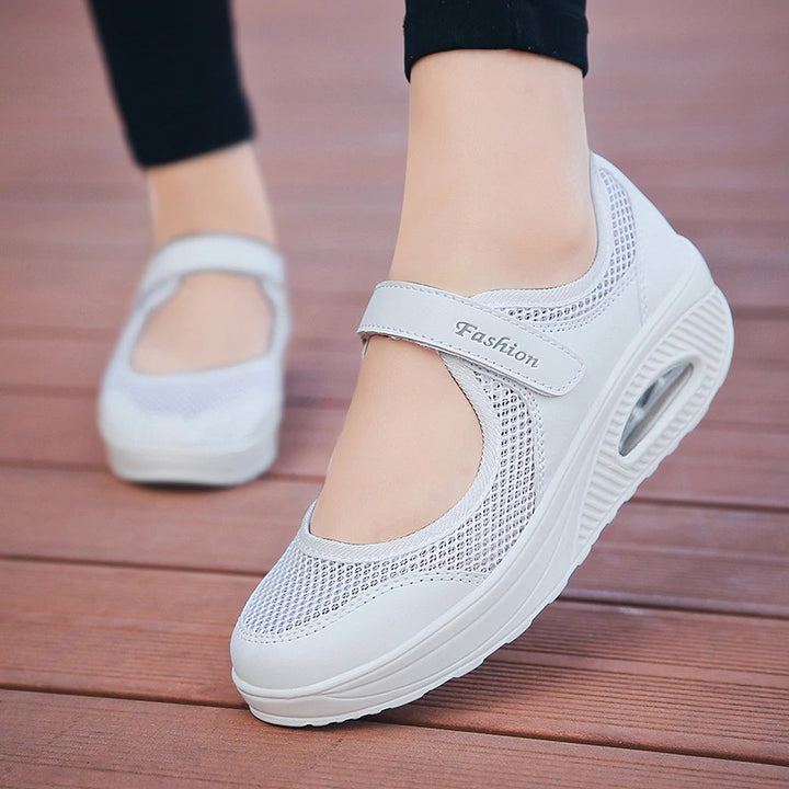 UV Noa™ | Versatile Non-Slip Shoes