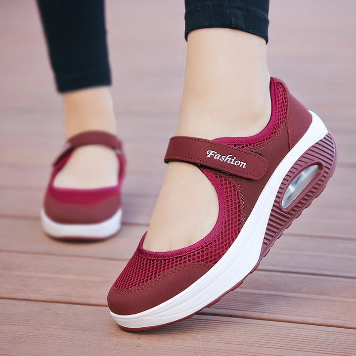 UV Noa™ | Versatile Non-Slip Shoes